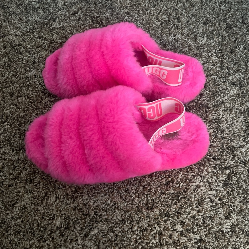 UGG Vibrant Pink Fluffy Footwear